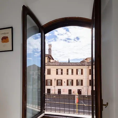 2 Bedrooms Flat Near The Colosseum Apartament Rzym