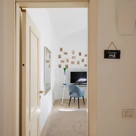 2 Bedrooms Flat Near The Colosseum Apartament Rzym